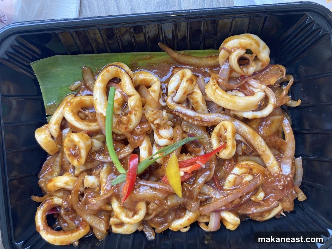 Squid with Onions and Chili