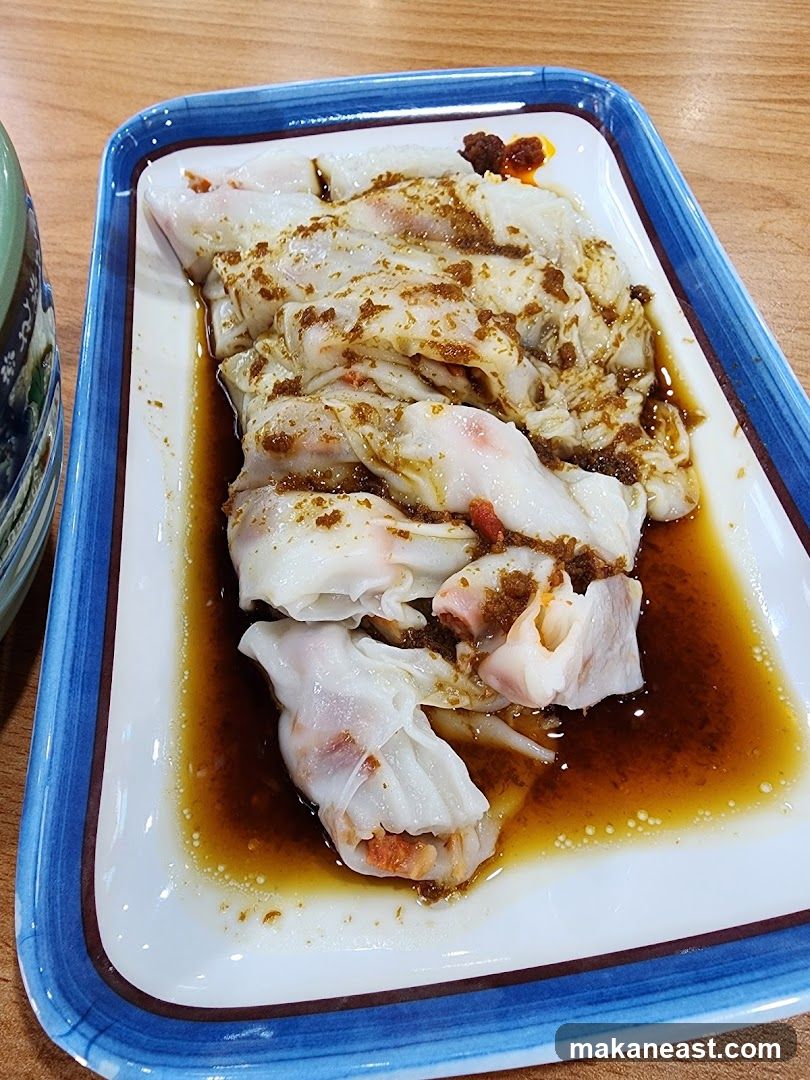 Steamed Rice Rolls with Sauce