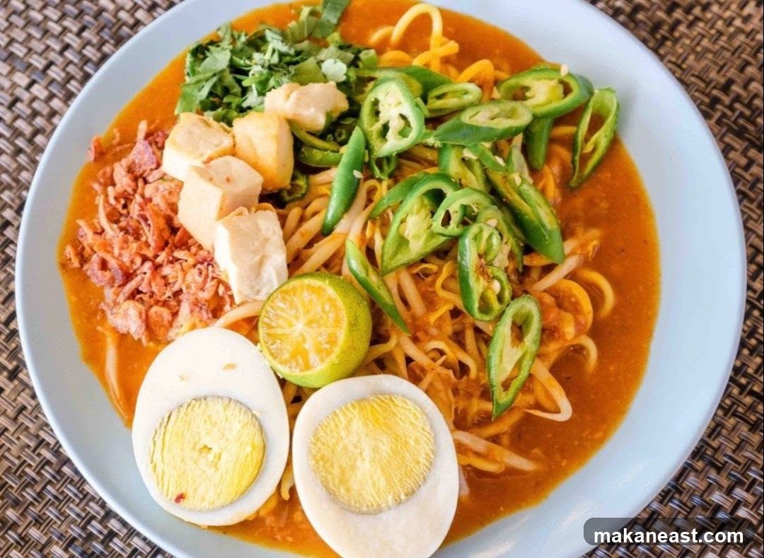 Noodle Dish with Egg and Vegetables
