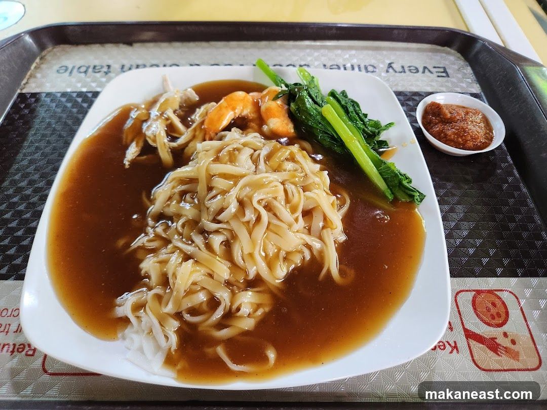 Noodles with Gravy and Shrimp