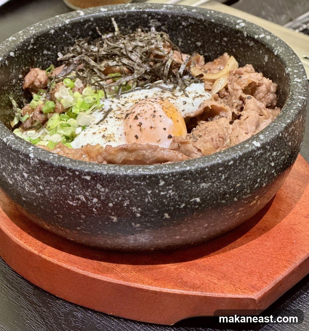 Stone Bowl Beef and Egg Dish