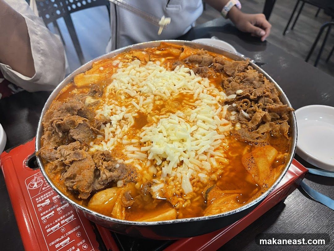 Korean Stew with Beef and Cheese