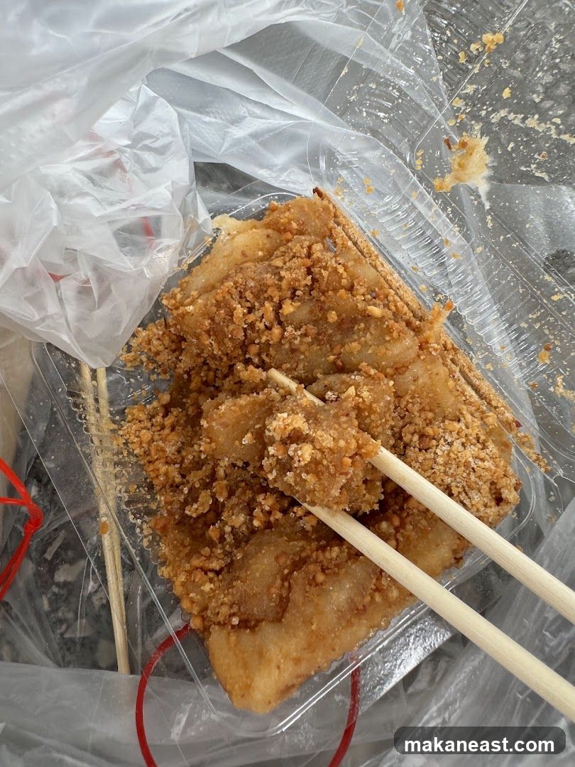 Fried Snacks with Crushed Peanuts