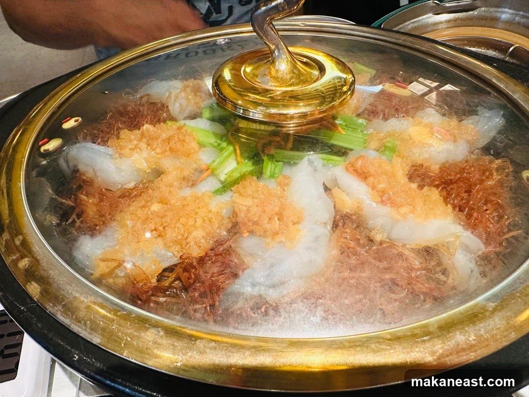 Steamed Dish with Shrimp and Noodles