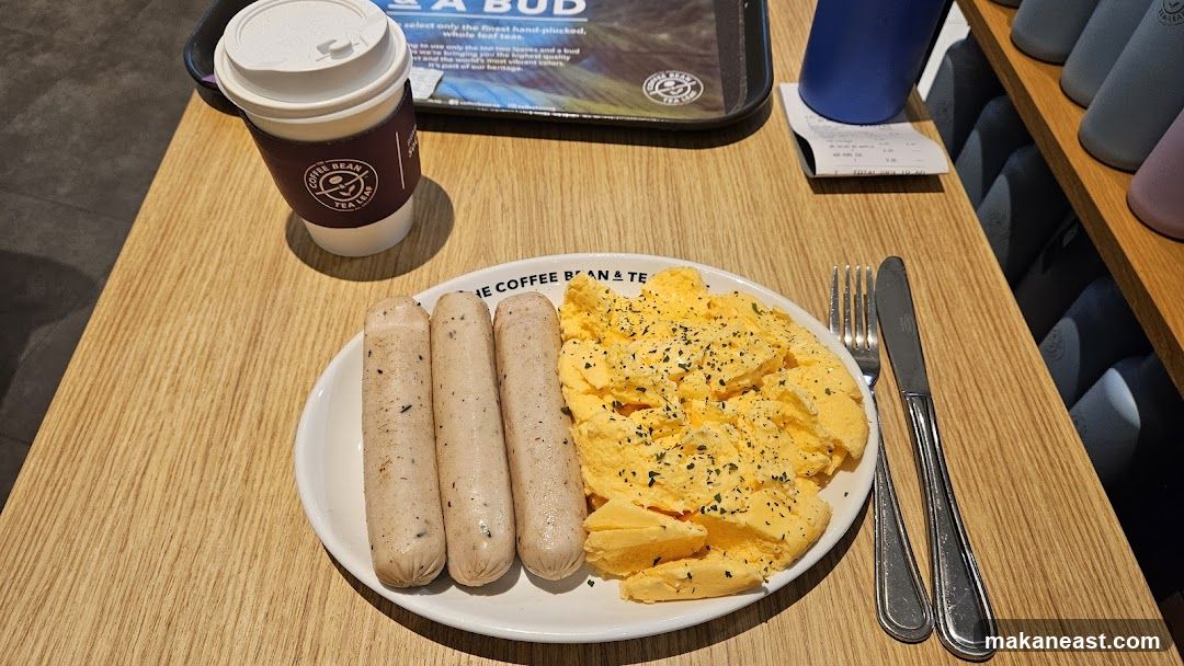 Breakfast Plate with Sausages and Scrambled Eggs