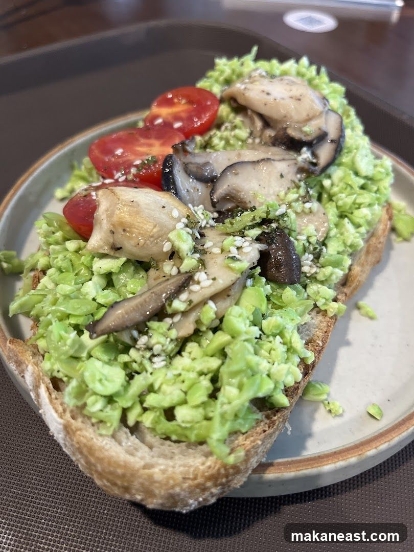 Avocado Toast with Mushrooms and Tomatoes