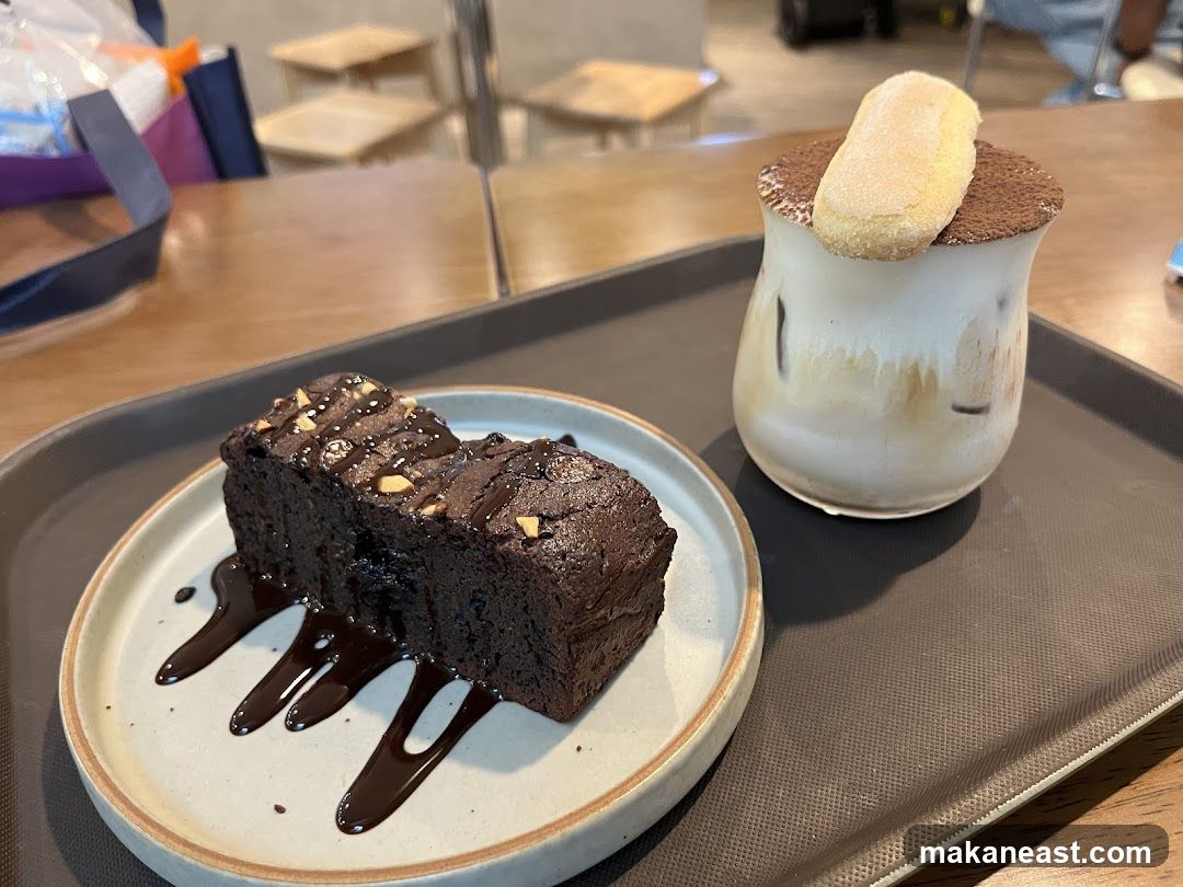 Brownie and Coffee