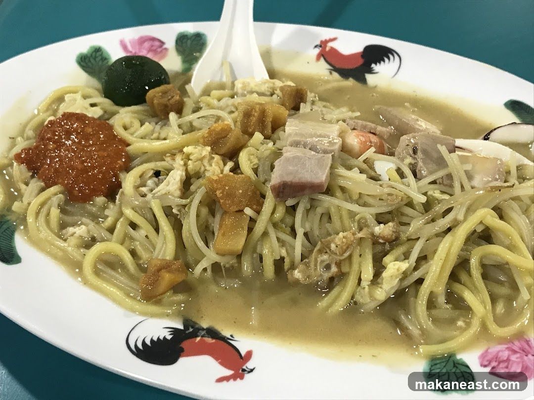 Noodles with Chili and Pork Belly