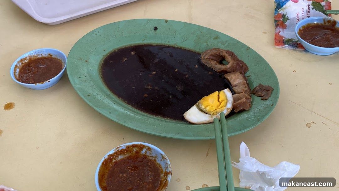 Braised Pork Belly and Egg with Sauce