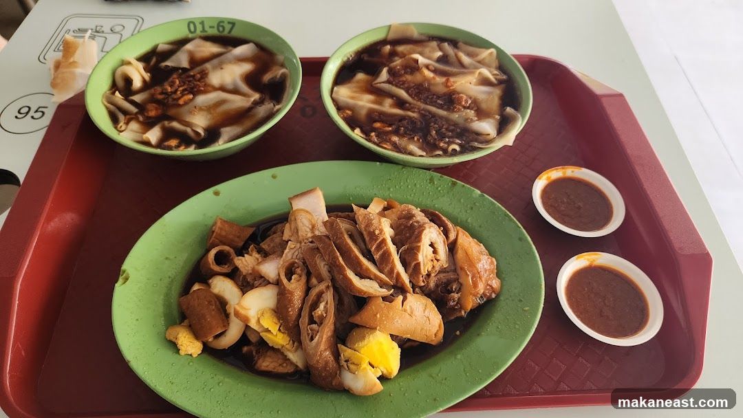 Braised Pork Intestines and Noodles