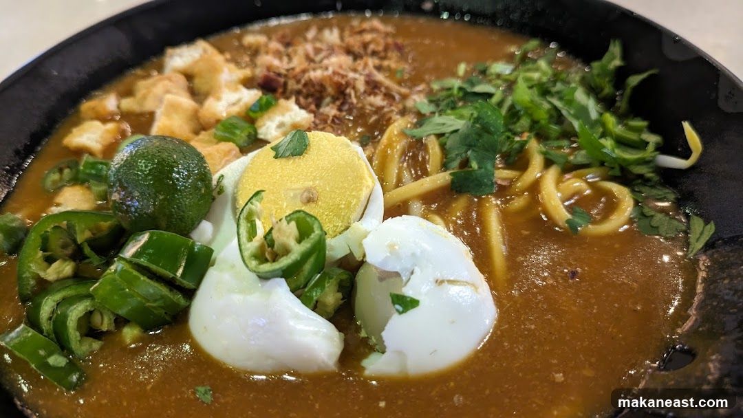 Noodle Soup with Egg and Lime