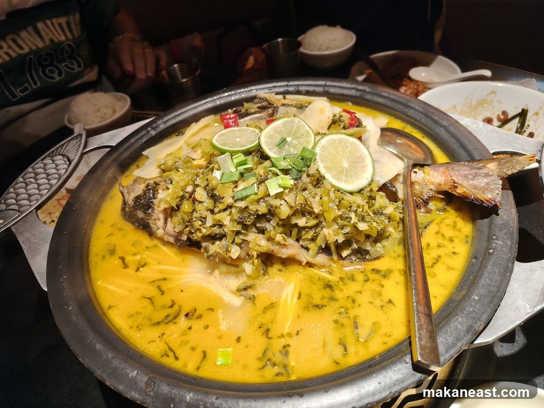 Fish in Yellow Broth