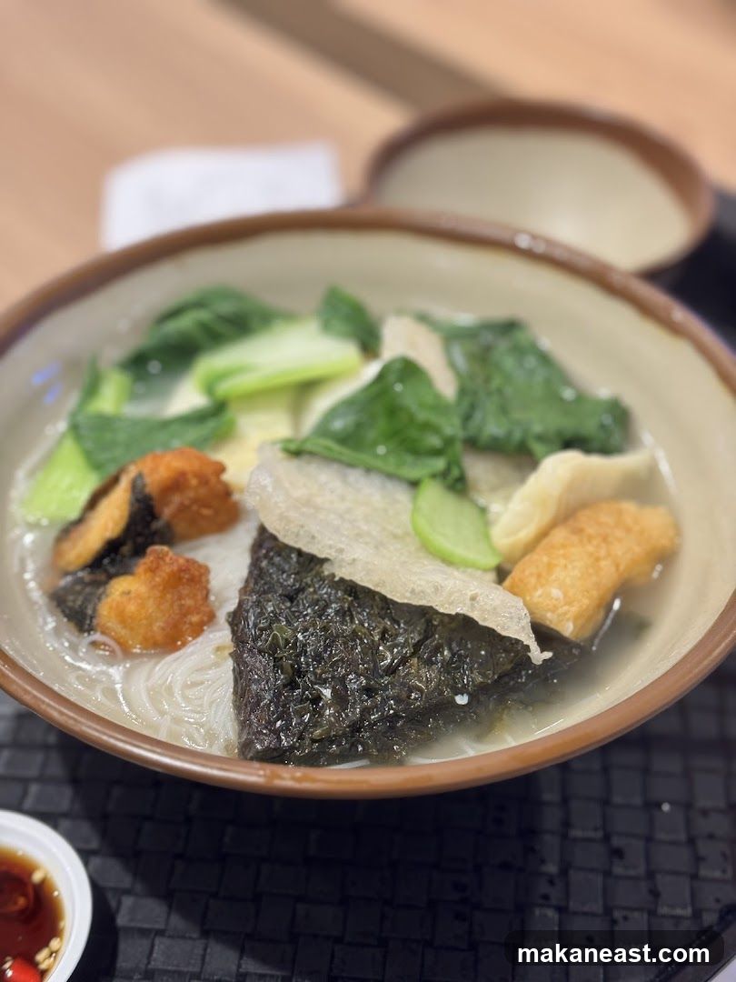 Noodle Soup with Seaweed and Vegetables