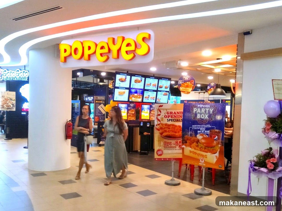 Popeyes Restaurant Entrance