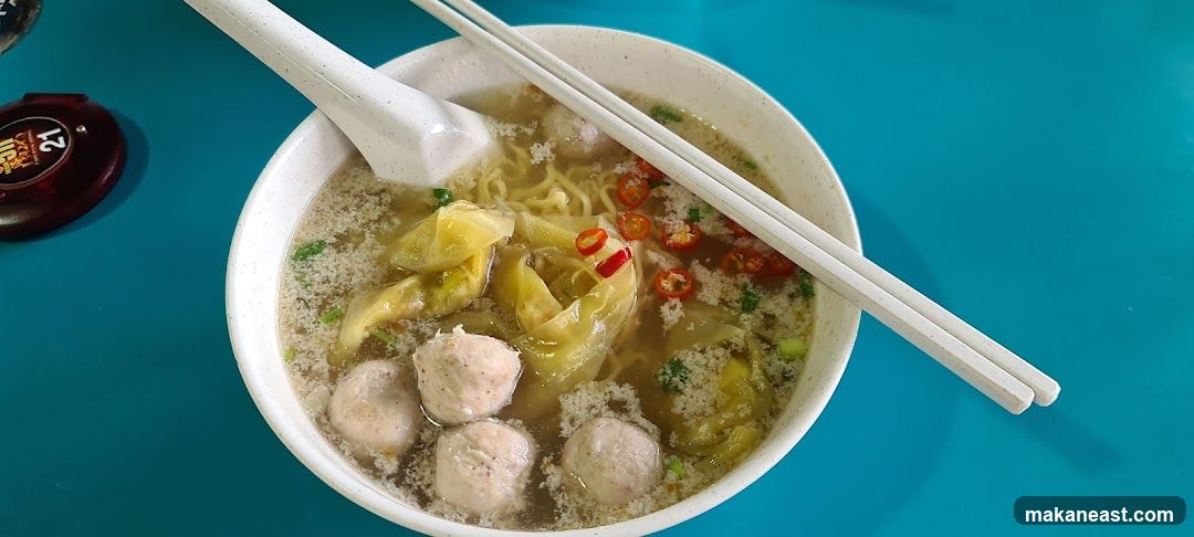 Noodle Soup with Meatballs and Wontons