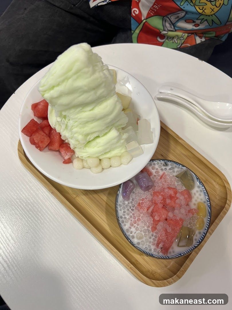 Dessert with shaved ice and fruit
