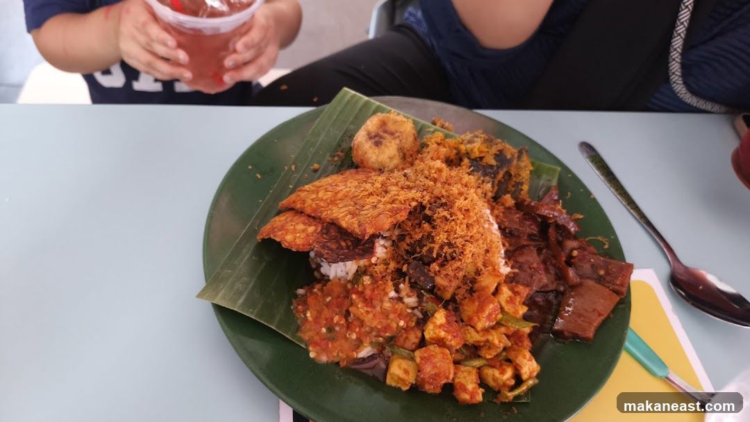 Puteri Nasi Padang