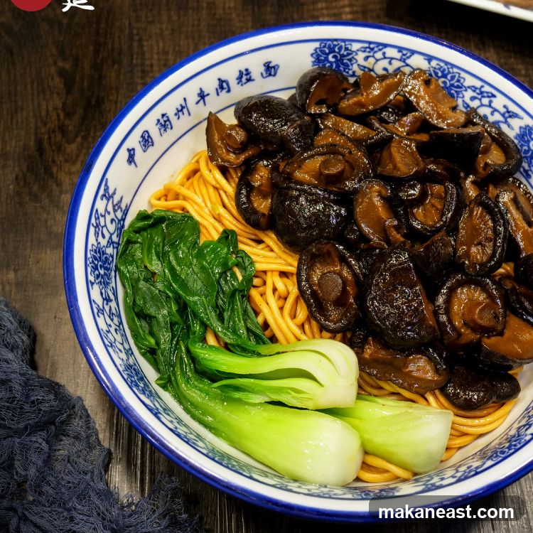 Noodles with Mushrooms and Greens