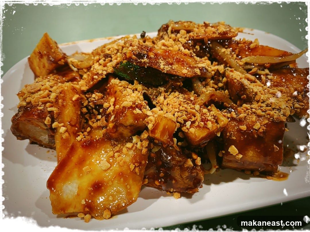 Fried Sweet Potato with Peanuts