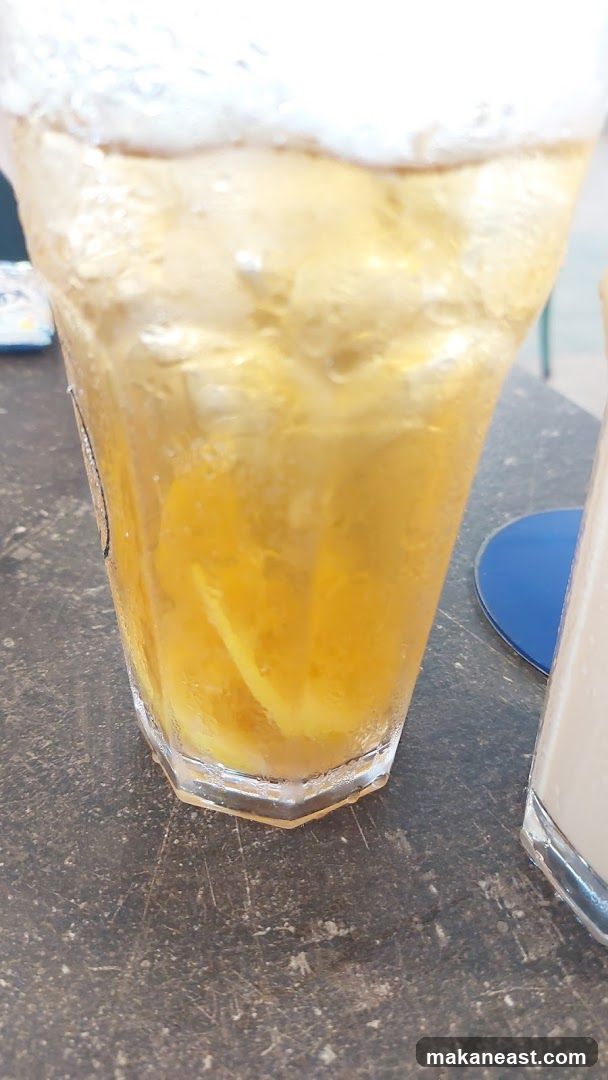 Iced Tea with Lemon