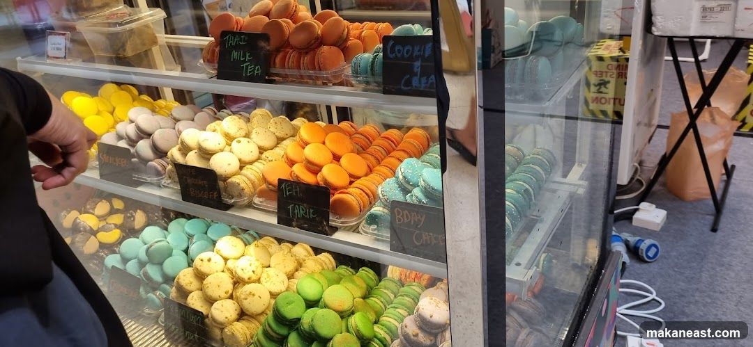 Macarons Display