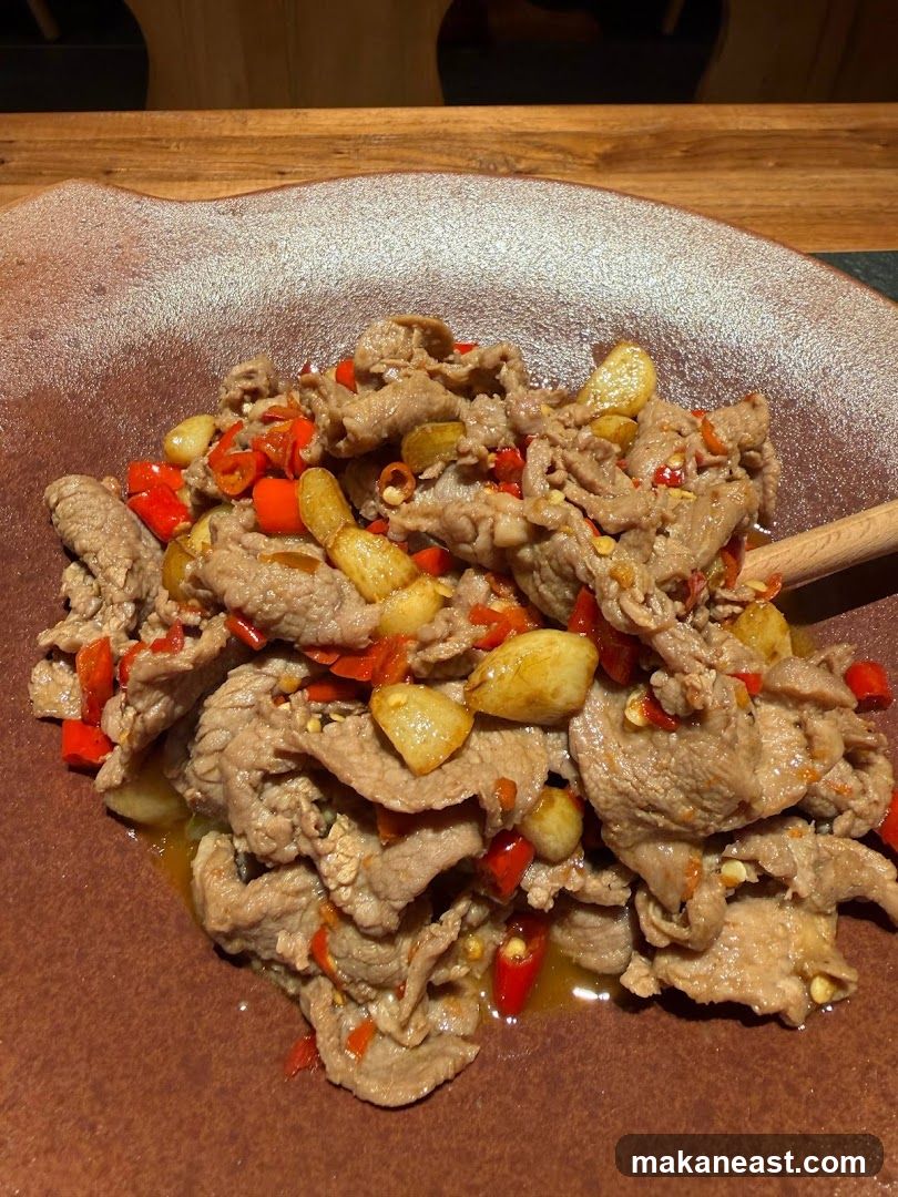 Stir-fried Beef with Chili and Garlic