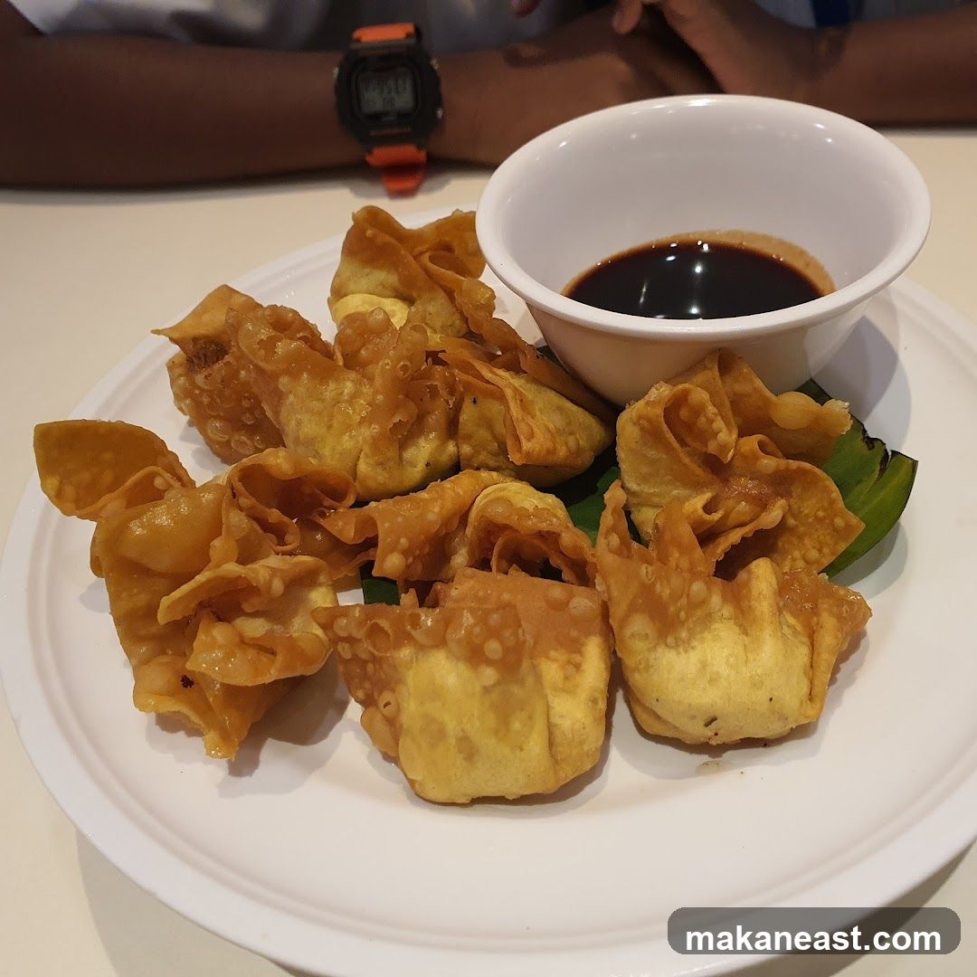 Fried Wontons with Dipping Sauce