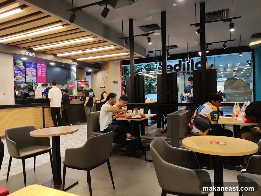 Fast Food Restaurant Interior