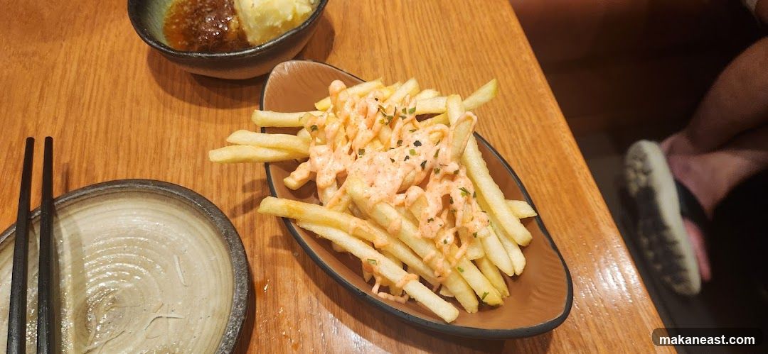 Fries with sauce