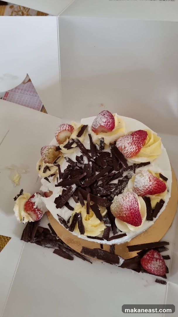 Strawberry and Chocolate Cake