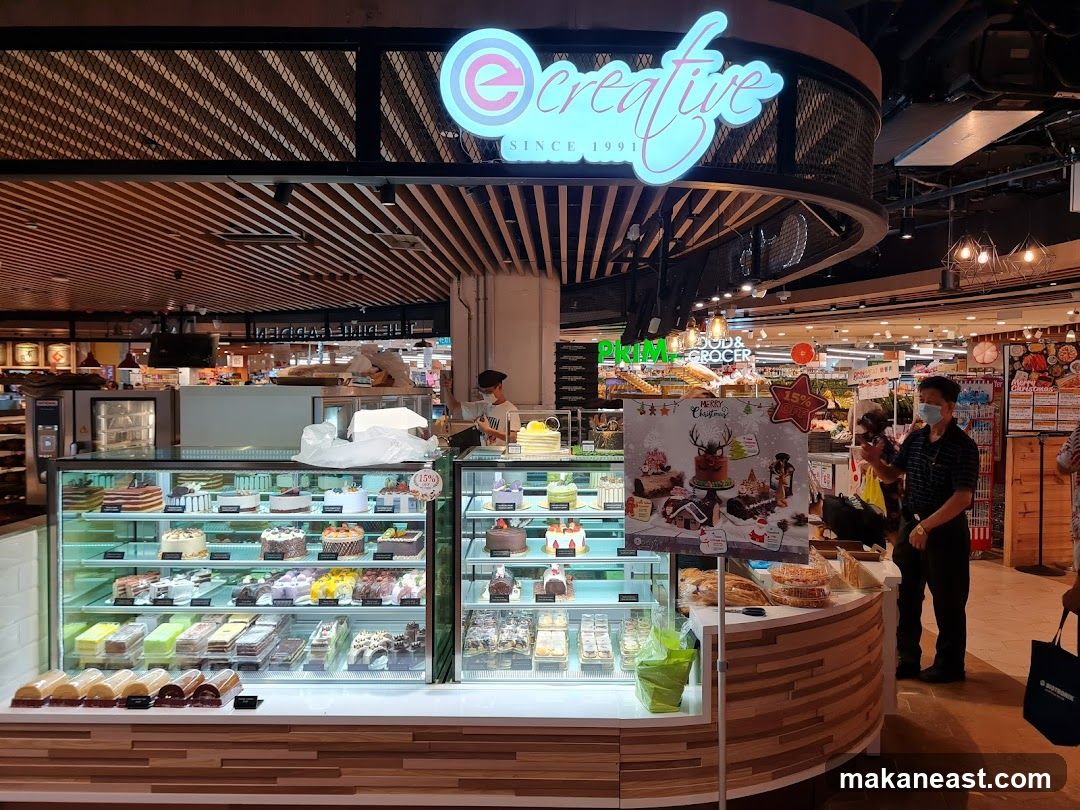 Creative Bakery Display