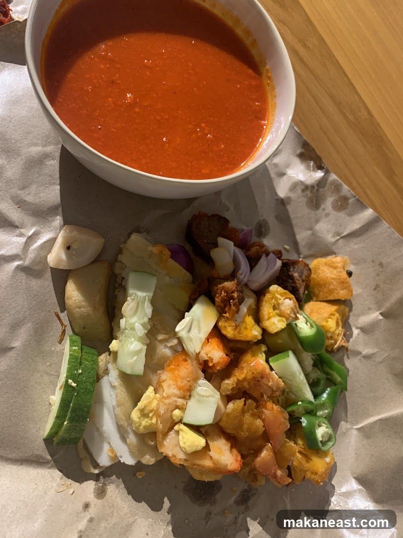 Spicy Seafood Dish with Dipping Sauce