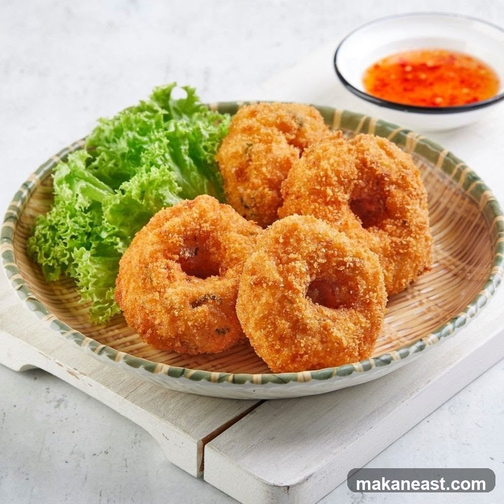 Fried Shrimp Cakes with Lettuce and Dipping Sauce