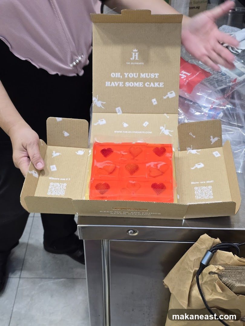 Jelly Hearts Cake Box