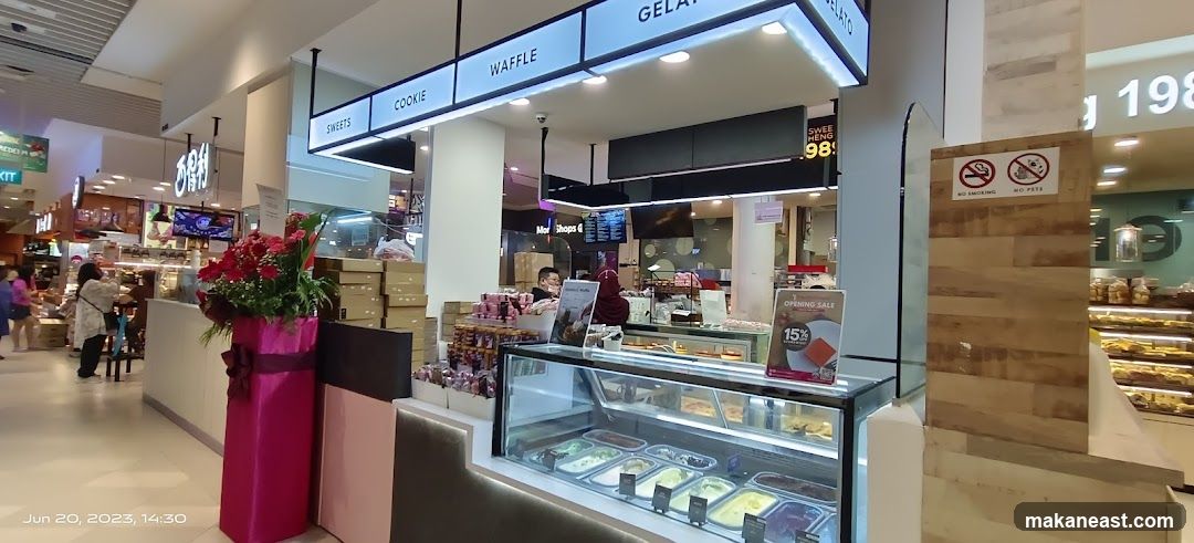 Dessert Shop Counter