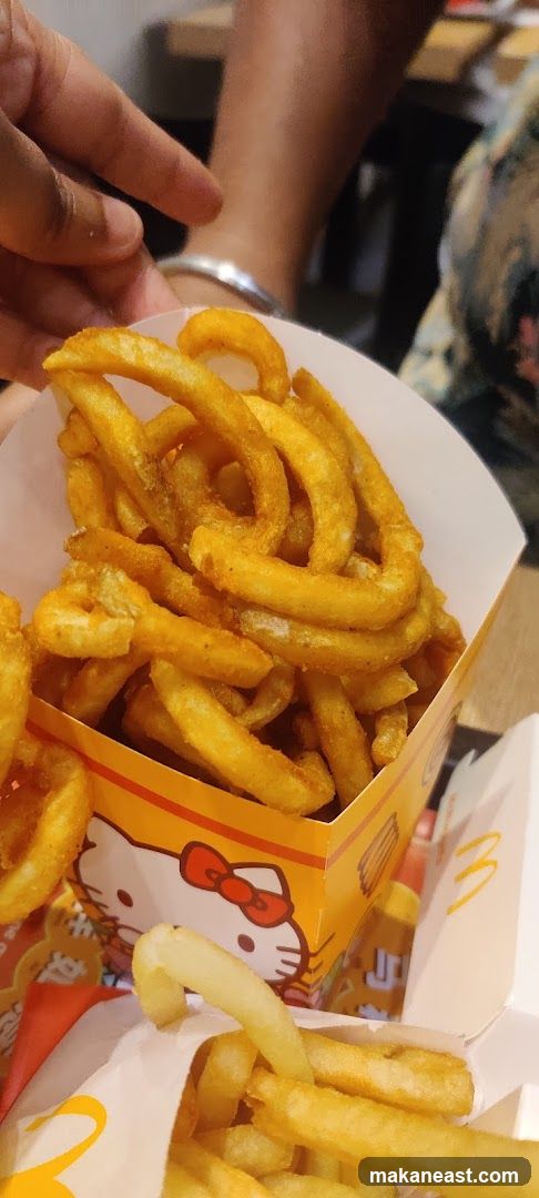 Seasoned Curly Fries and Regular Fries