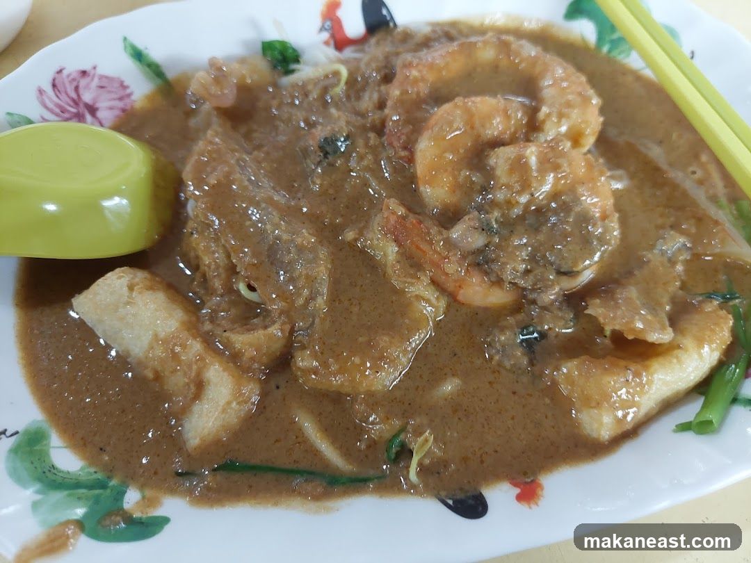 Curry Noodles with Prawns
