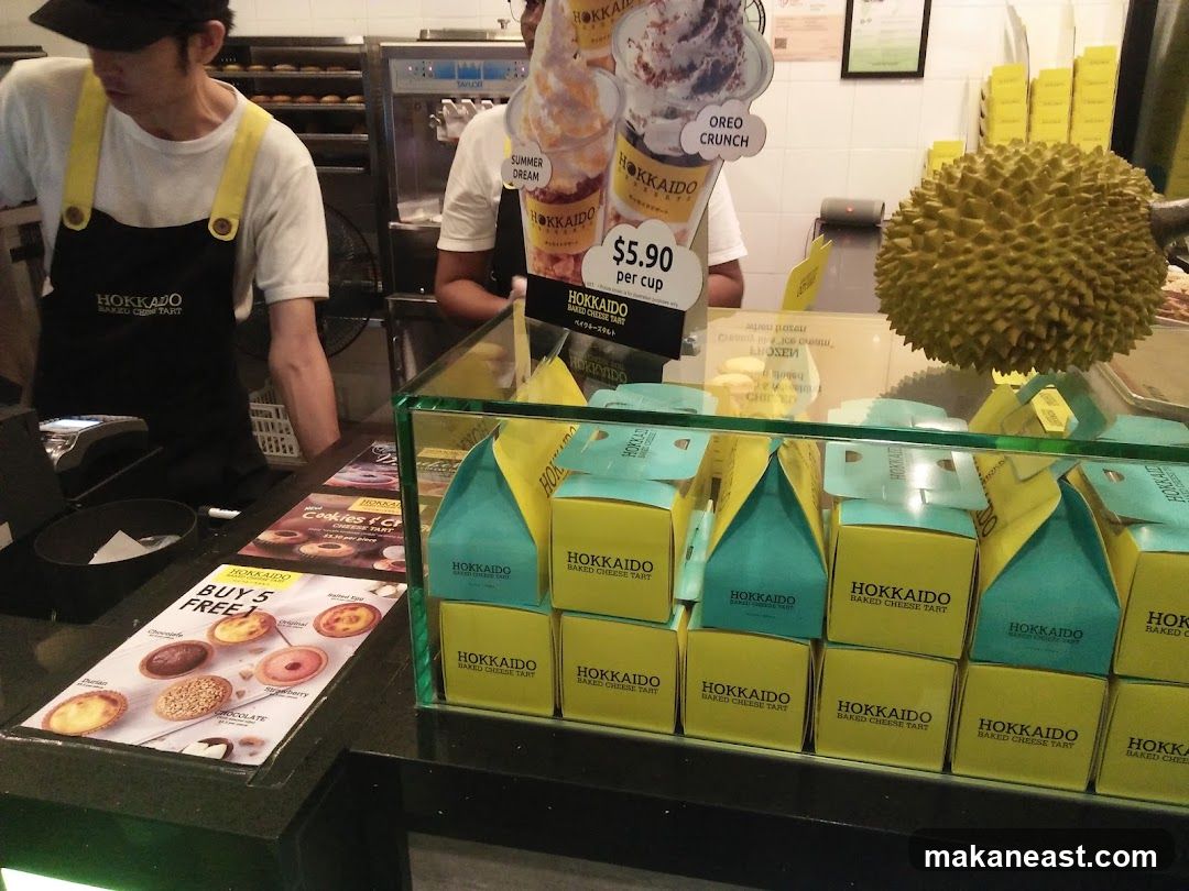 Hokkaido Baked Cheese Tart Display