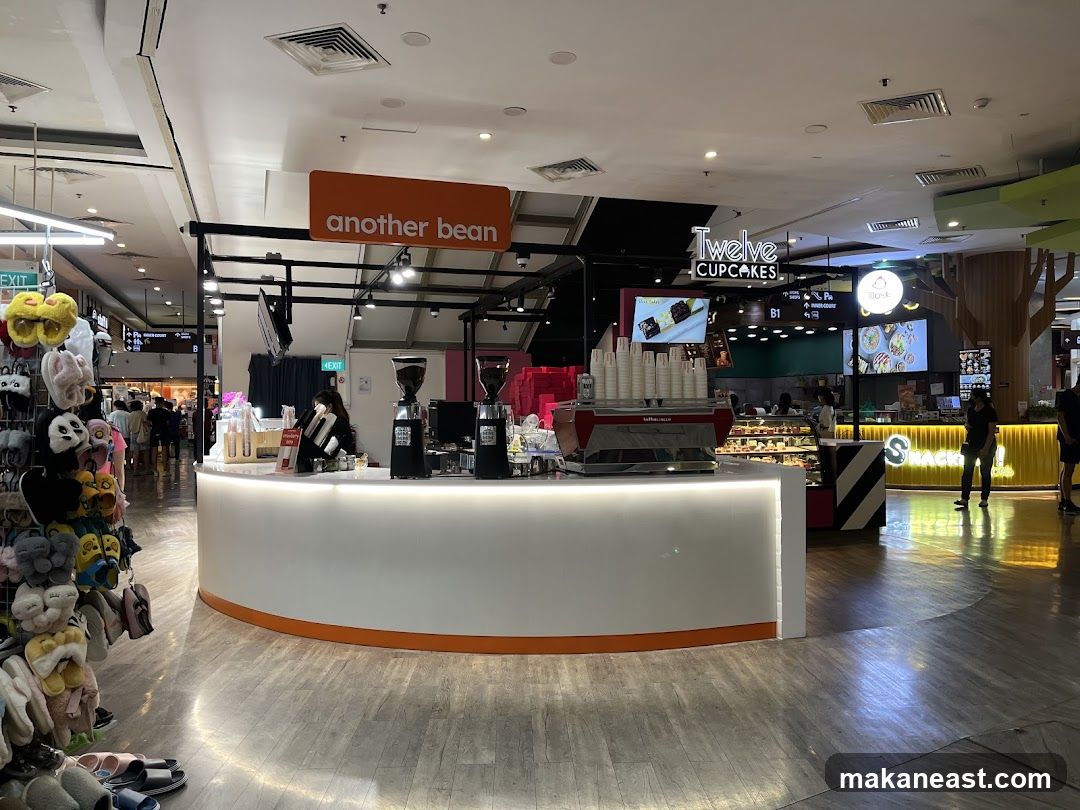 Coffee and Cupcake Shops in Mall