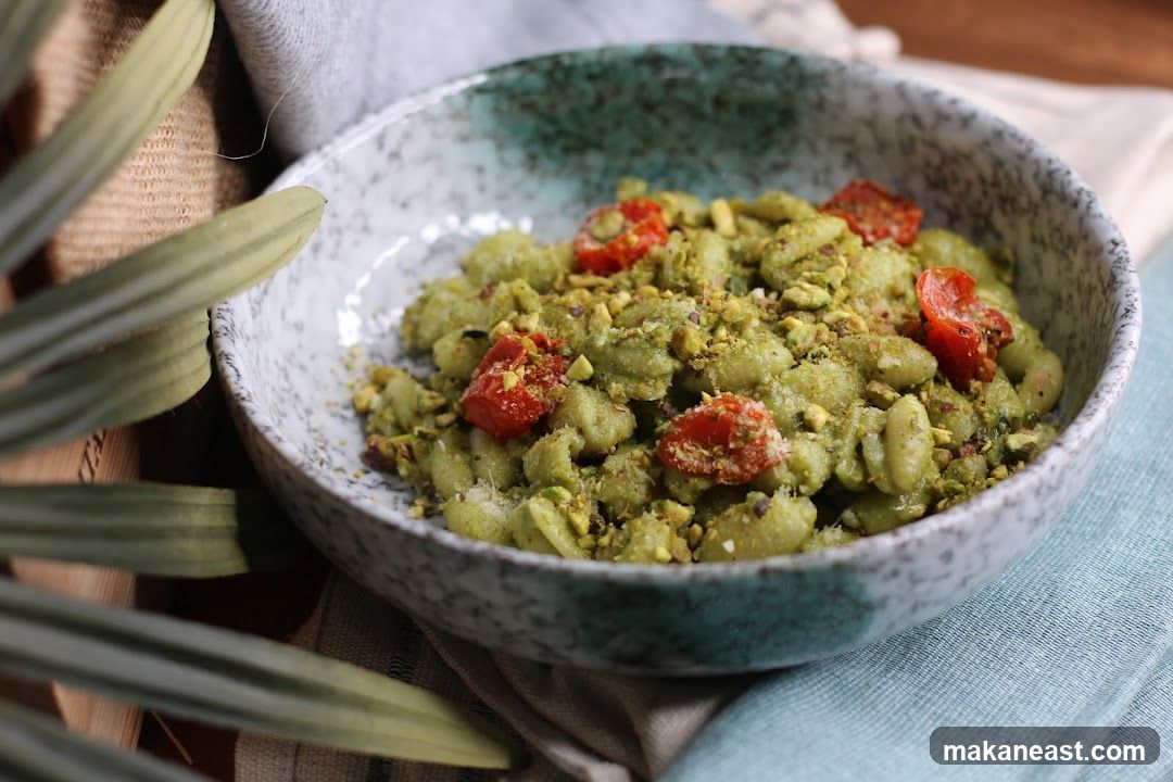 Gnocchi with Pesto and Cherry Tomatoes