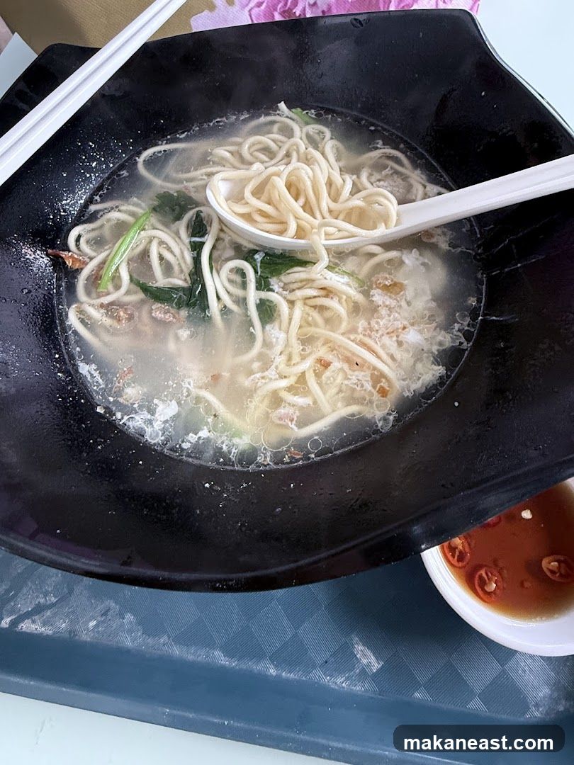 Noodle Soup with Chili Sauce