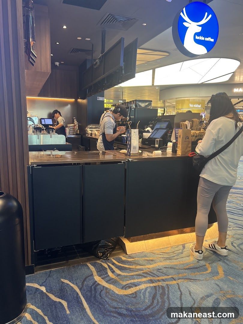 Luckin Coffee Counter