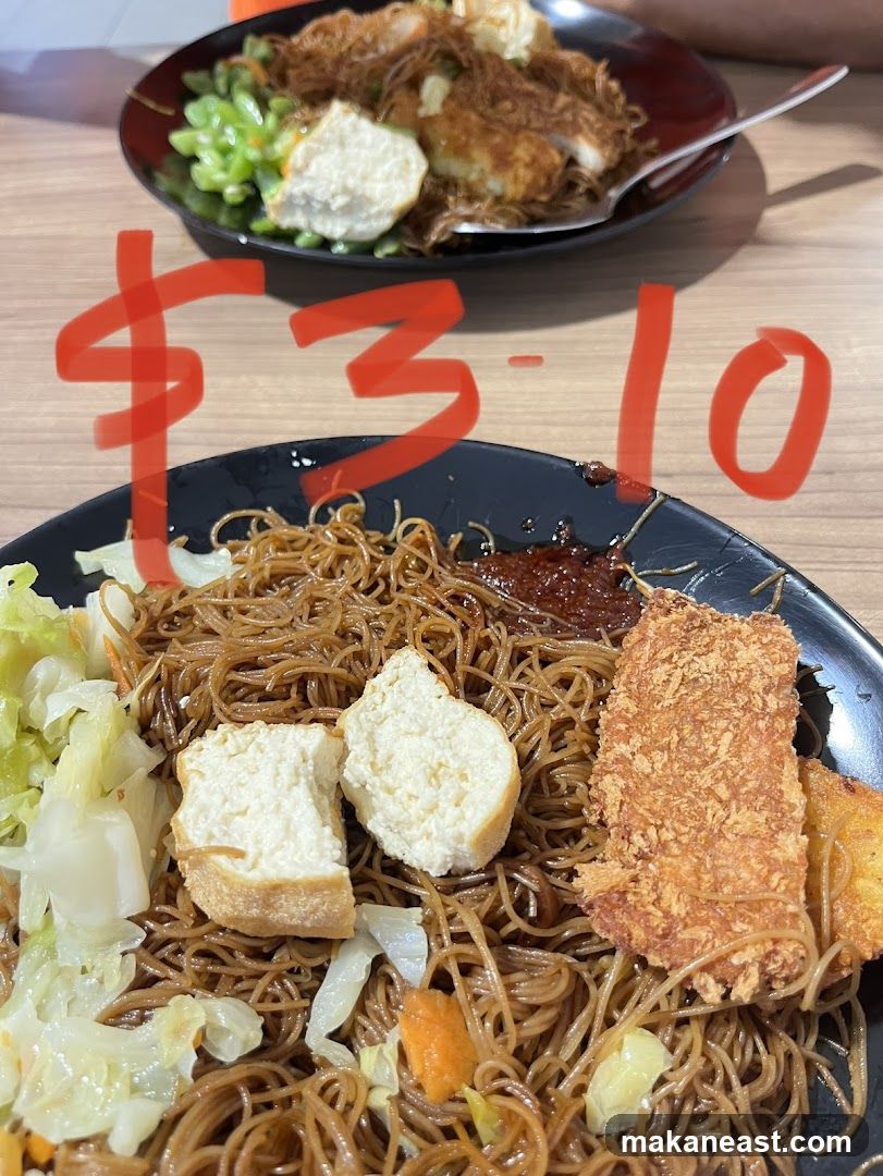 Fried Noodles with Tofu and Vegetables