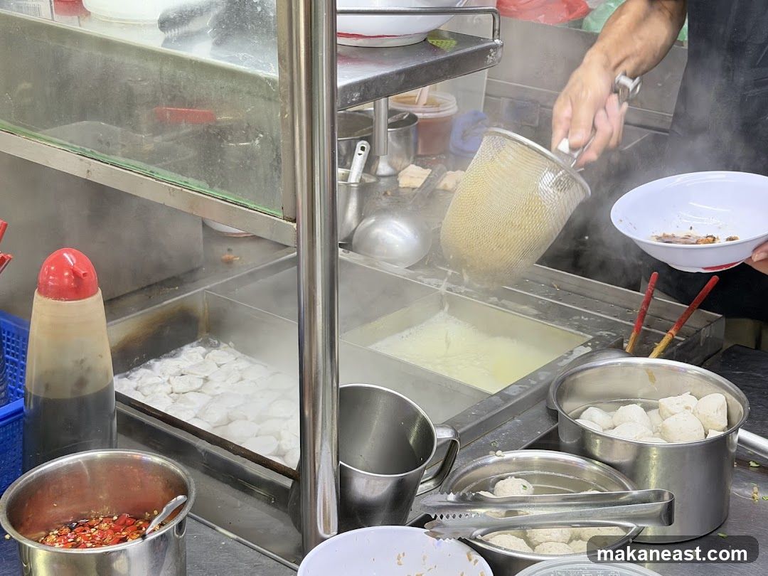Ru Ji Kitchen 如记小厨 (Old Airport Road)
