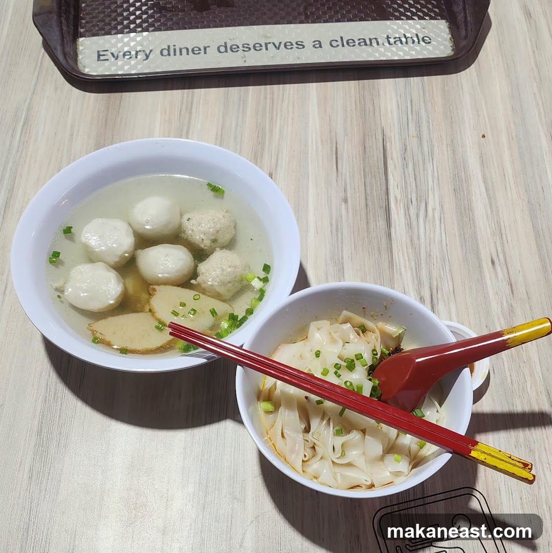 Noodle Soup and Dry Noodles