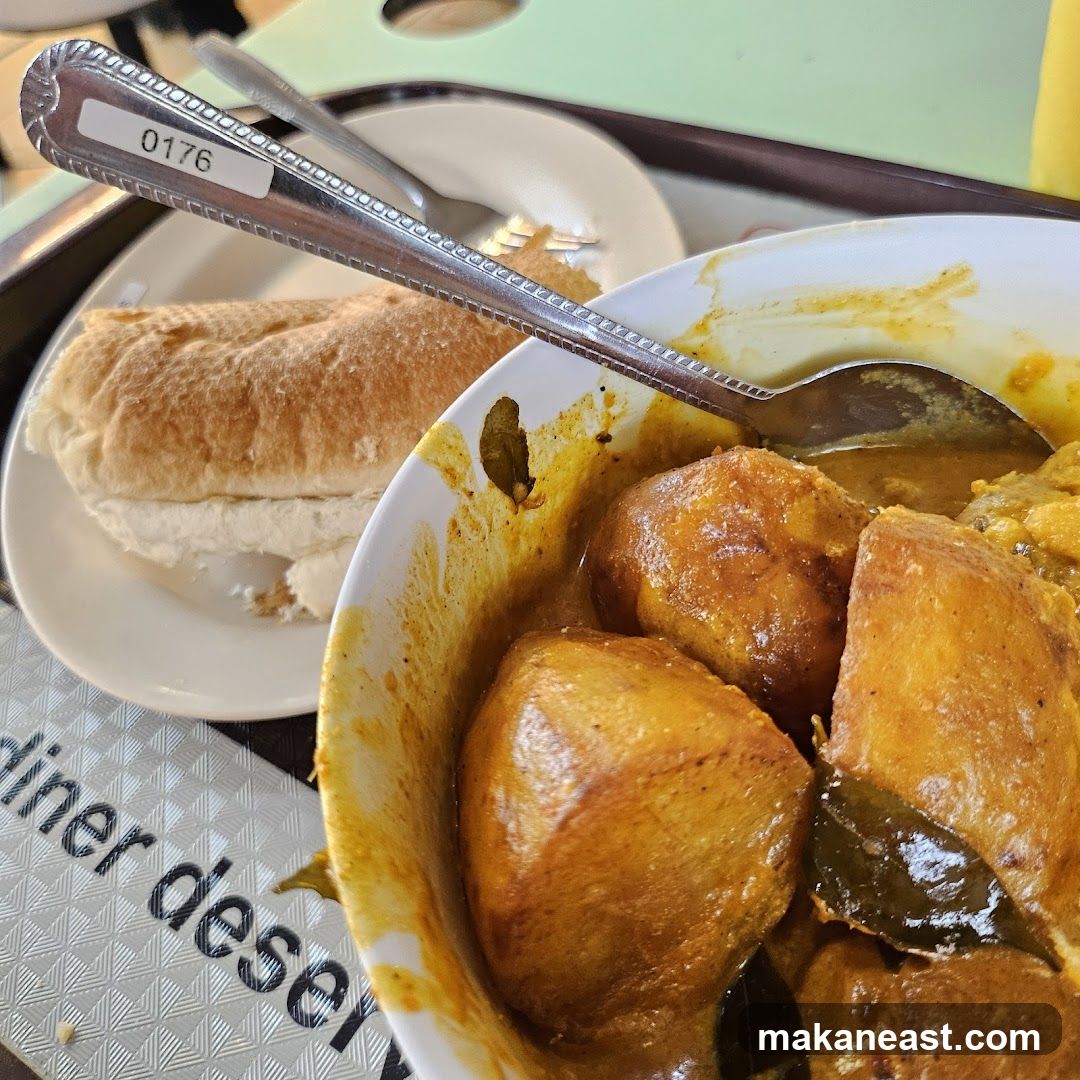 Curry with Potatoes and Bread