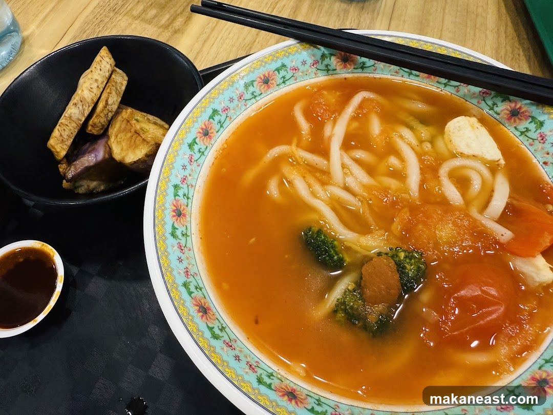 Noodle Soup with Side Dish