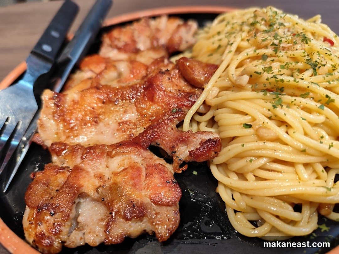 Grilled Chicken and Spaghetti