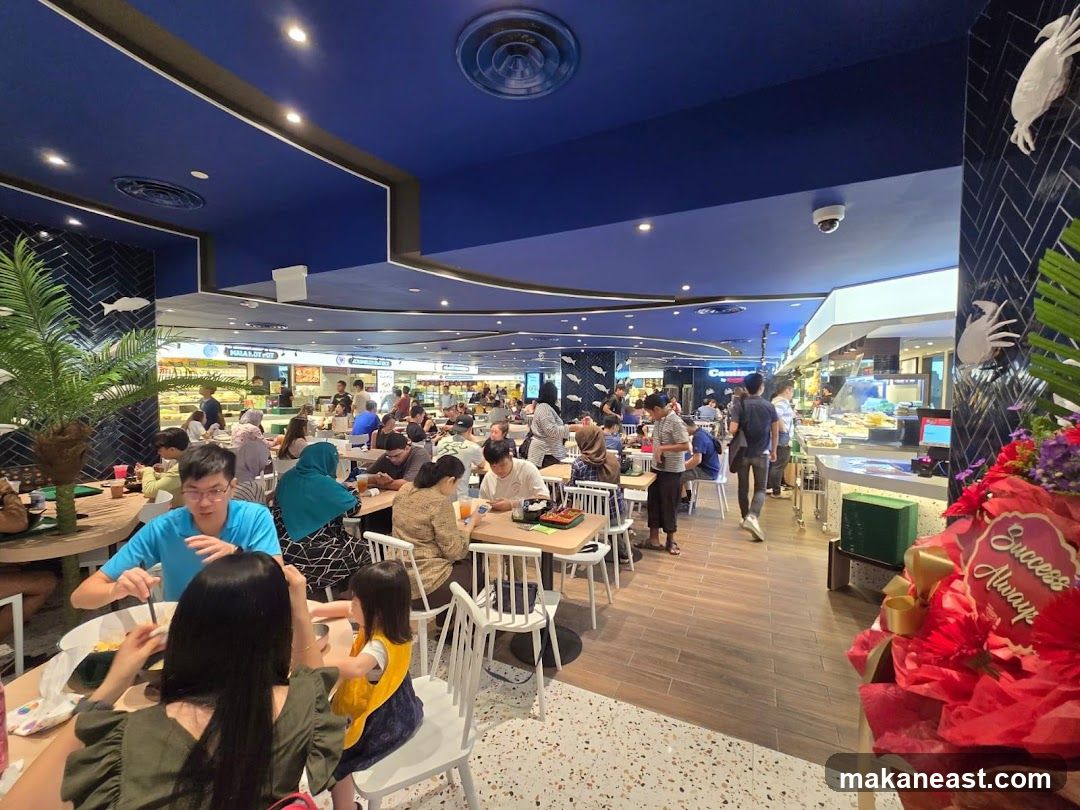 Busy Food Court