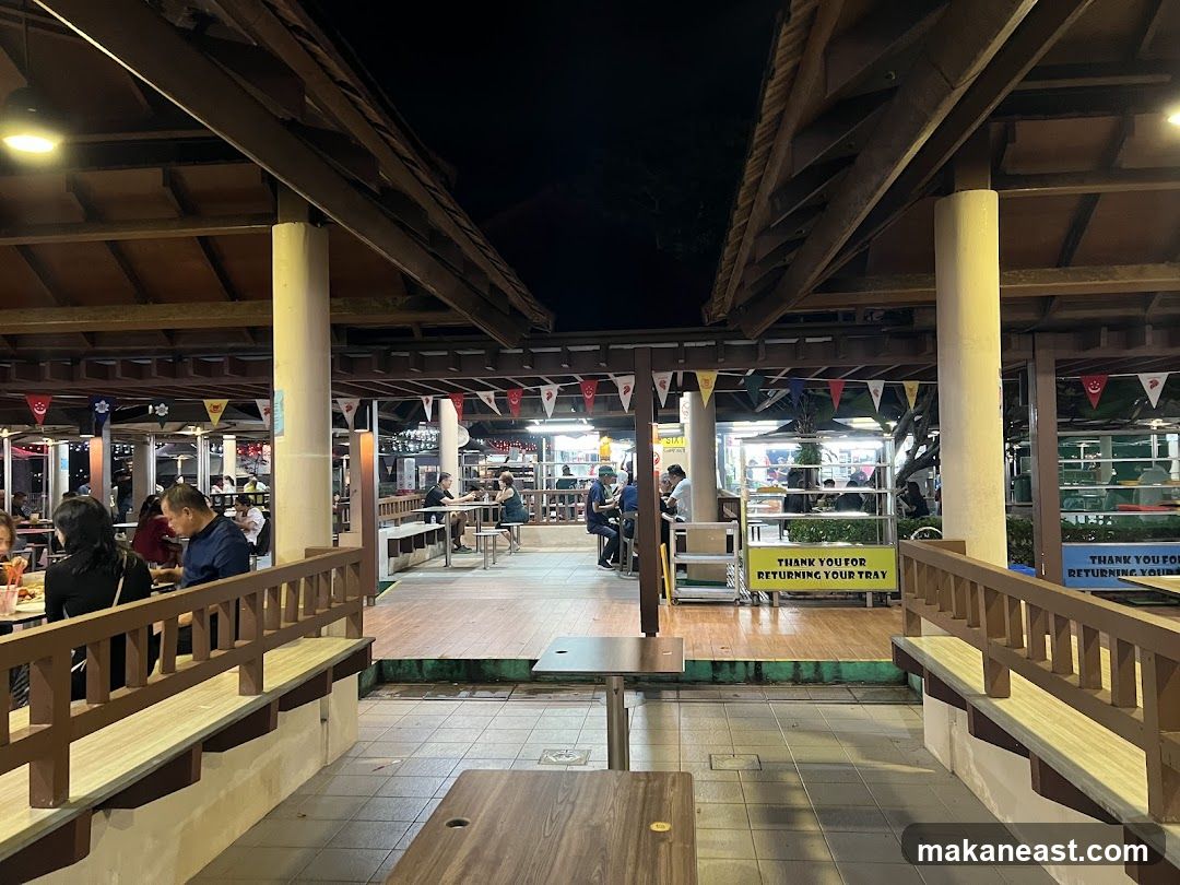 Outdoor Food Court Seating